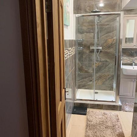 Fbs Homestay Norwood 外观 照片
